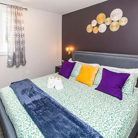 Luxury 1Br With King Bed - Steps From Byward Market! Apartment Отава Екстериор снимка