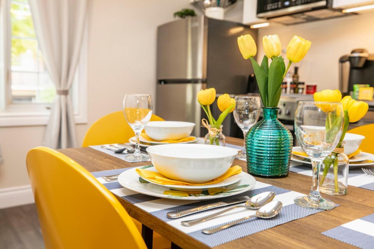 Luxury 1Br With King Bed - Steps From Byward Market! Apartment Отава Екстериор снимка