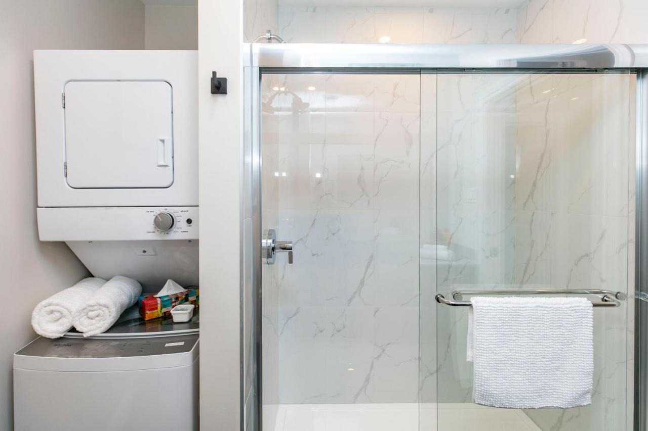Luxury 1Br With King Bed - Steps From Byward Market! Apartment Отава Екстериор снимка